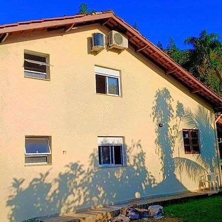 Piscina Climatizada, Jacuzzi E Com Grande Area Verde Ubatuba Eksteriør billede